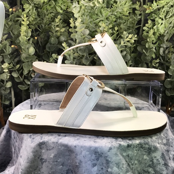 NY&C White Dressy Decorated One Band Thong Sandals Women’s 10M ☀️NWOT☀️ - Picture 8 of 12